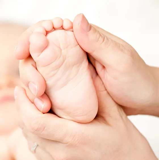 Nourrisson — massage et ostéopathie pédiatrique